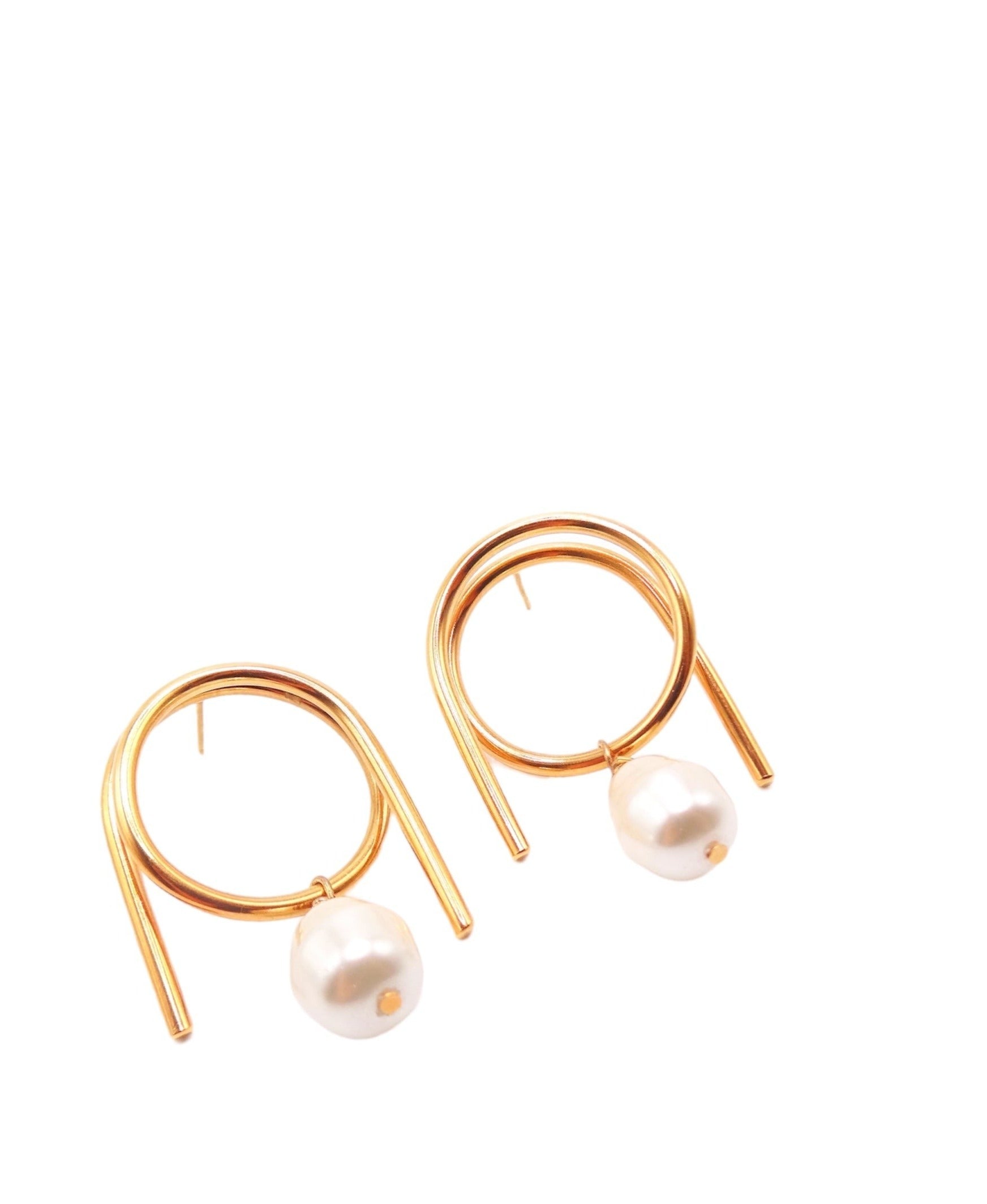 round spiral gold 2 n 1 earrings with white pearls